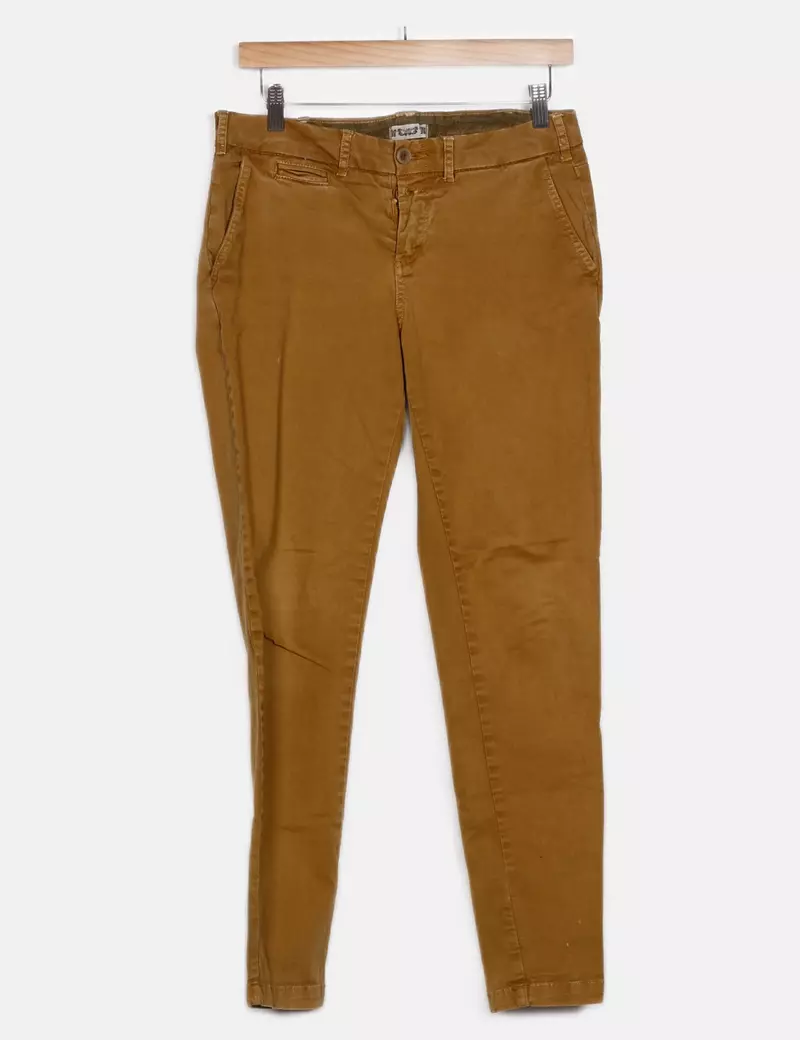 Skinny, Slim, or Tapered Chinos at Pull&Bear